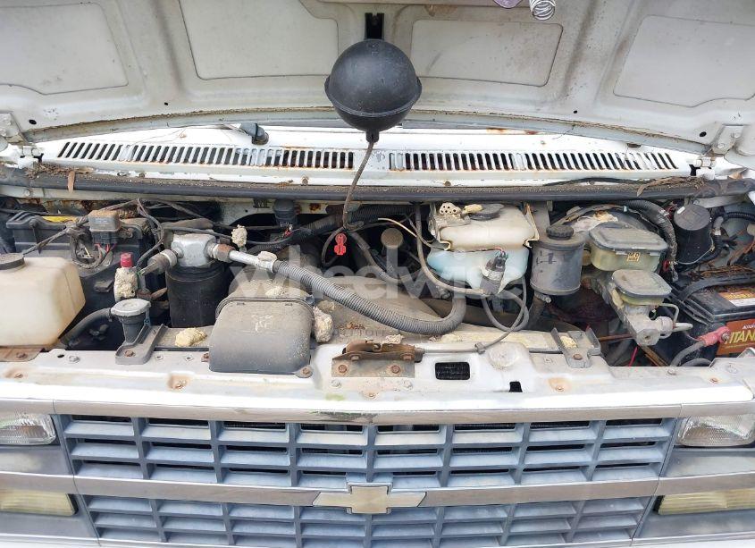 Photo 10 of 1993 Chevrolet G20 (VIN 2GBEG25Z8P4137449)