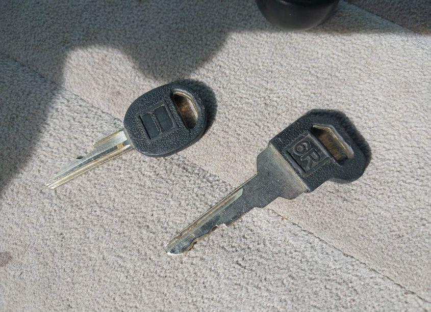 Photo 11 of 1993 Chevrolet Gmt-400 K1500 (VIN 2GBEK19K0P1252828)