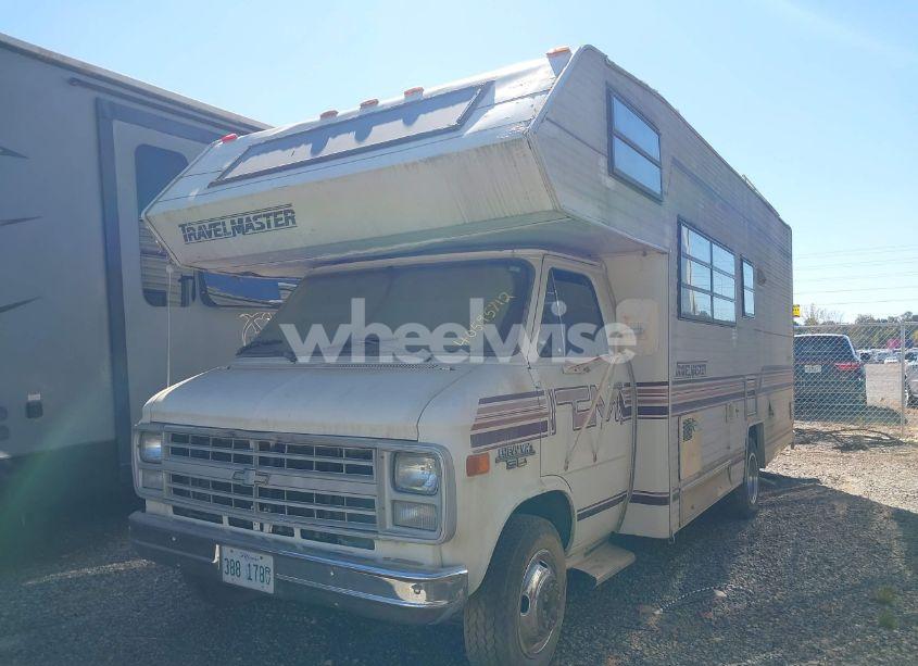 Photo 2 of 1989 Chevrolet G30 (VIN 2GBJG31K2K4145648)