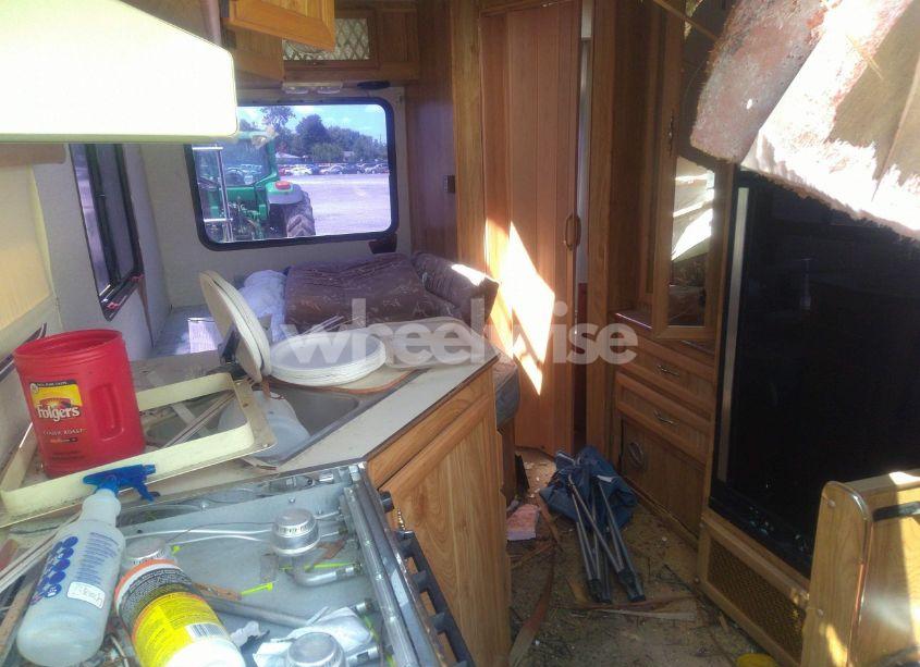 Photo 7 of 1990 Chevrolet G30 (VIN 2GBJG31K4L4133440)