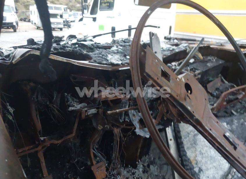 Photo 7 of 1983 Chevrolet G30 (VIN 2GBJG31M1D4164731)