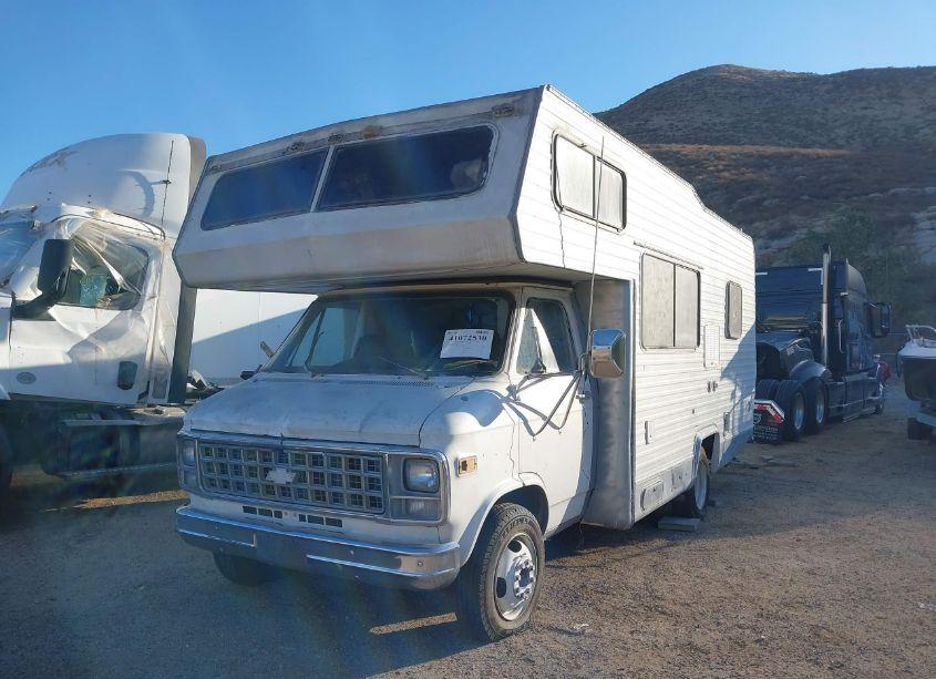 Photo 2 of 1982 Tioga G30 (VIN 2GBJG31M2C4113382)