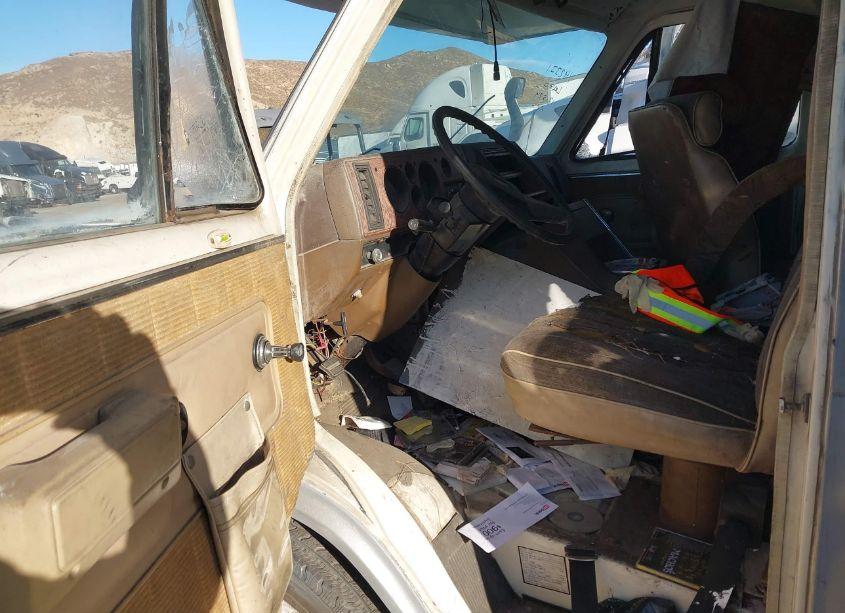 Photo 5 of 1982 Tioga G30 (VIN 2GBJG31M2C4113382)