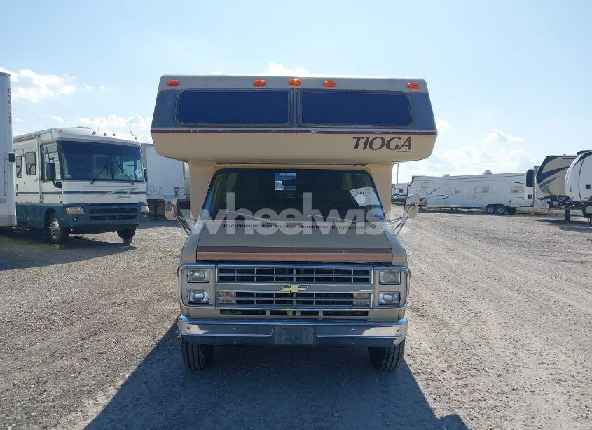 Photo 15 of 1985 Chevrolet G30 (VIN 2GBJG31M6F4104236)