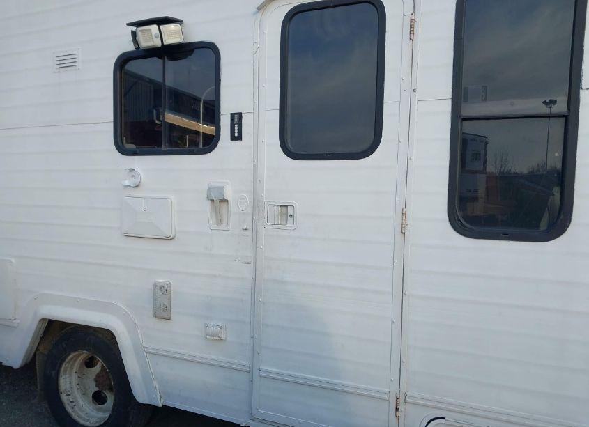 Photo 13 of 1984 Chevrolet G30 (VIN 2GBJG31M7E4119570)