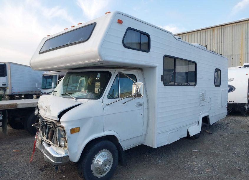 Photo 2 of 1984 Chevrolet G30 (VIN 2GBJG31M7E4119570)