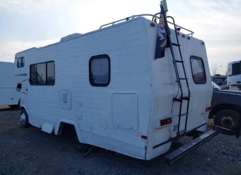 Photo 3 of 1984 Chevrolet G30 (VIN 2GBJG31M7E4119570)