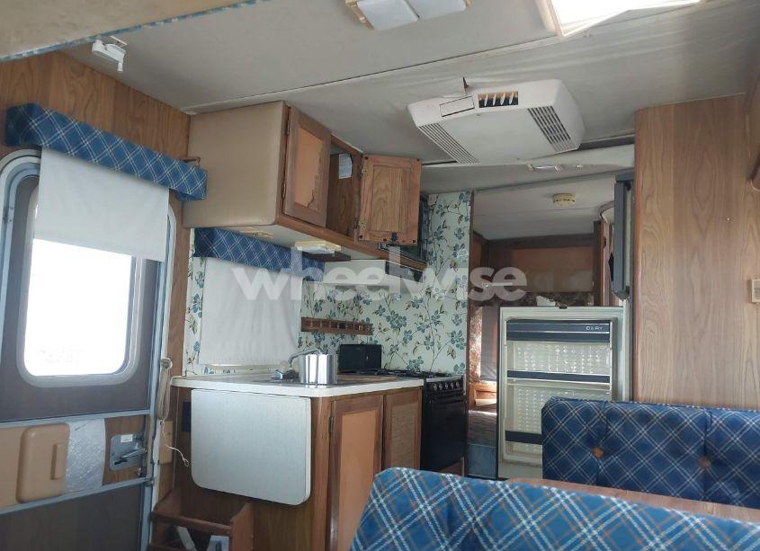 Photo 7 of 1984 Chevrolet G30 (VIN 2GBJG31MXE4139425)