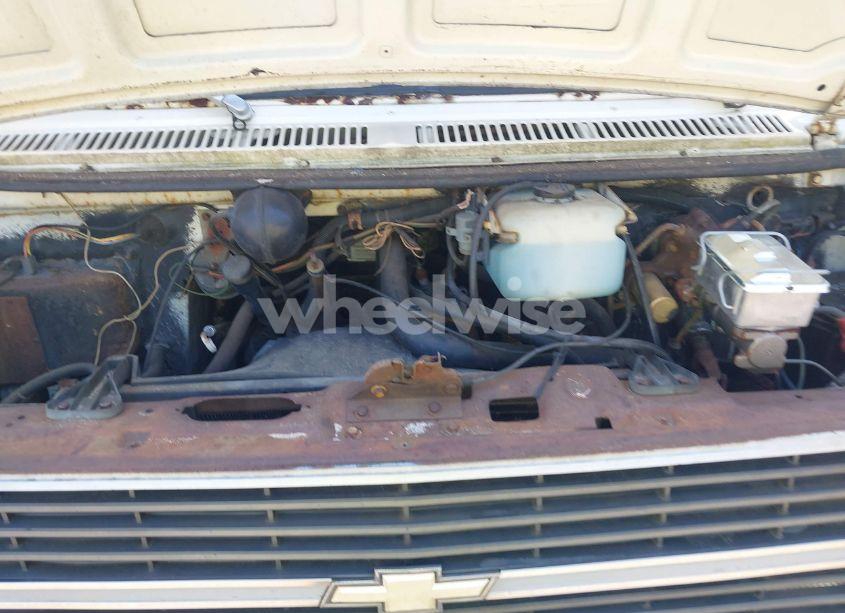 Photo 9 of 1984 Chevrolet G30 (VIN 2GBJG31MXE4139425)