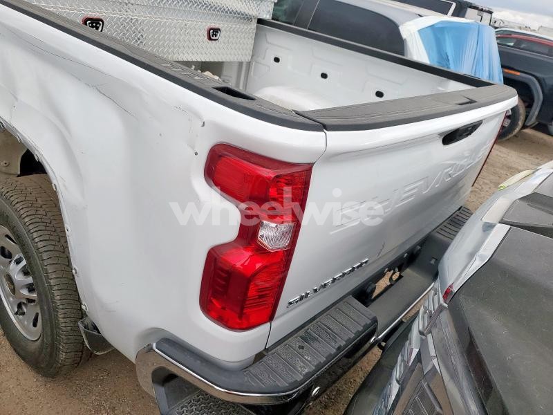 Photo 13 of 2025 CHEVROLET SILVERADO K2500 HEAVY DUTY (VIN 2GC1KLE77S1173169)