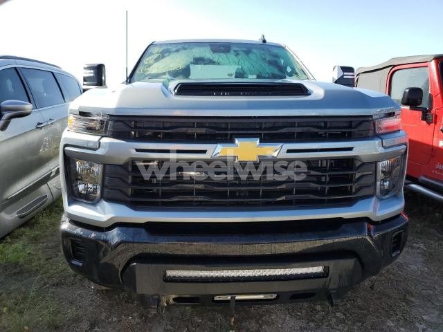 Photo 3 of 2024 CHEVROLET SILVERADO K2500 CUSTOM (VIN 2GC1YME74R1161088)