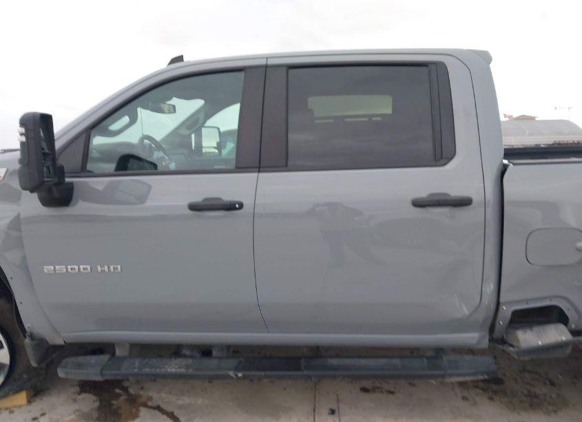 Photo 15 of 2024 Chevrolet Silverado 2500HD 4WD STANDARD BED CUSTOM (VIN 2GC1YME76R1161111)