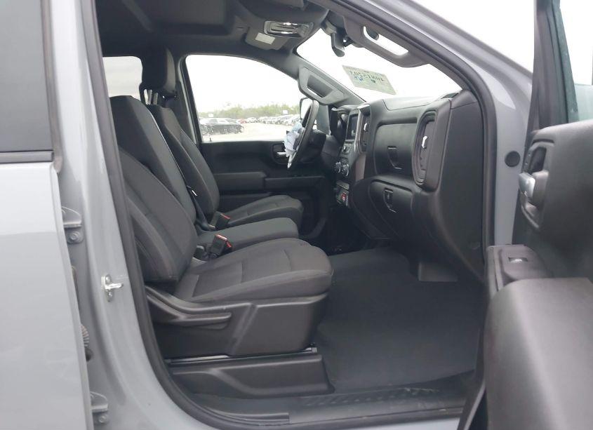 Photo 5 of 2024 Chevrolet Silverado 2500HD 4WD STANDARD BED CUSTOM (VIN 2GC1YME76R1161111)