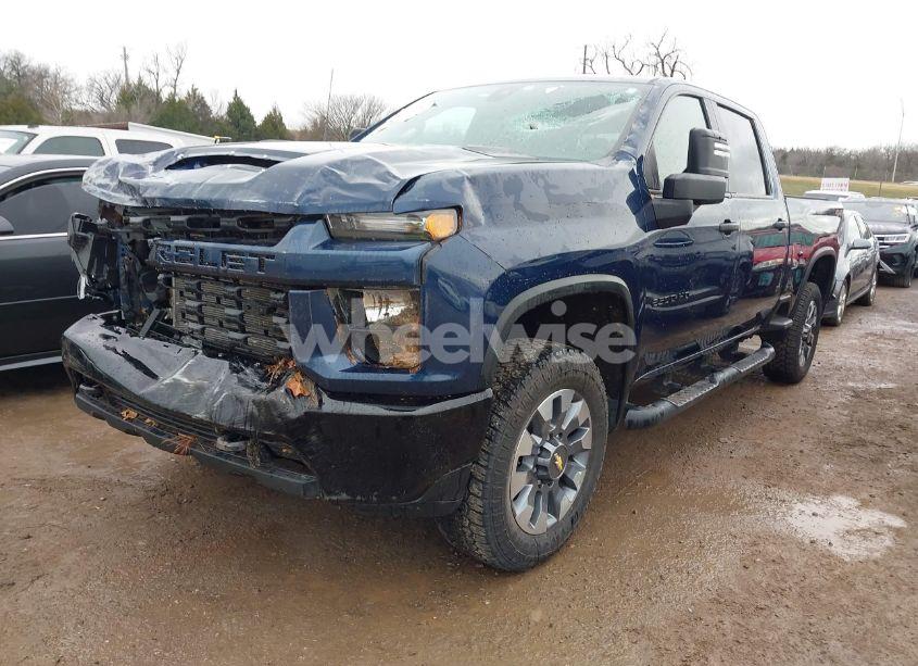 Photo 2 of 2023 Chevrolet Silverado 2500HD 4WD STANDARD BED CUSTOM (VIN 2GC1YME77P1714393)