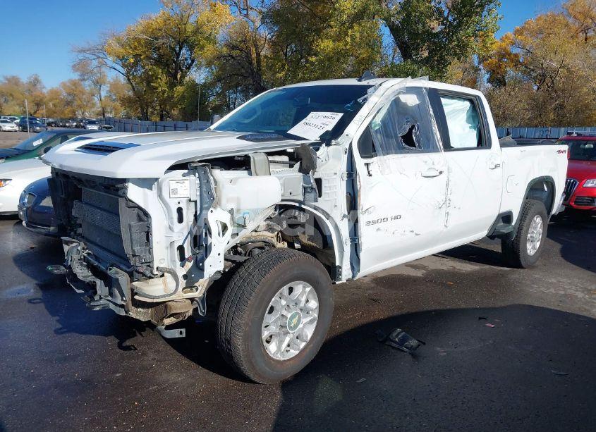 Photo 2 of 2022 Chevrolet Silverado 2500HD (VIN 2GC1YNEY3N1235299)