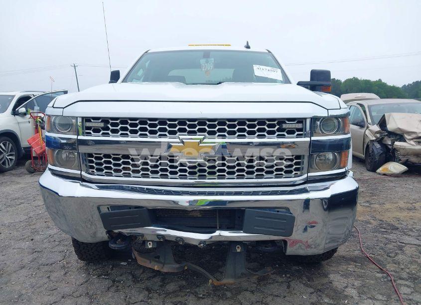 Photo 12 of 2019 Chevrolet Silverado 2500HD WT (VIN 2GC2CREG2K1226543)