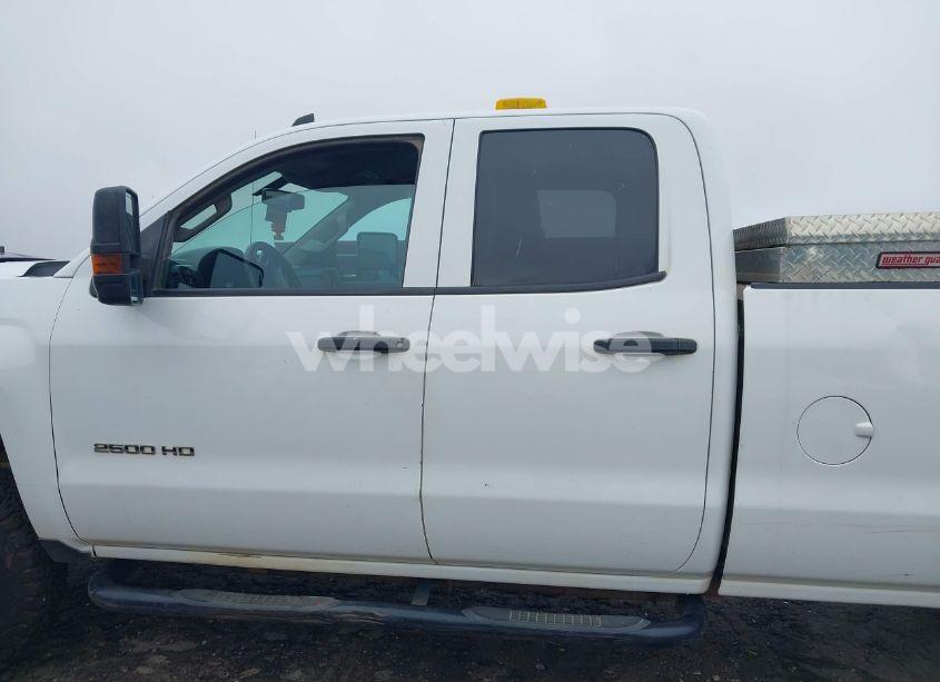 Photo 14 of 2019 Chevrolet Silverado 2500HD WT (VIN 2GC2CREG2K1226543)