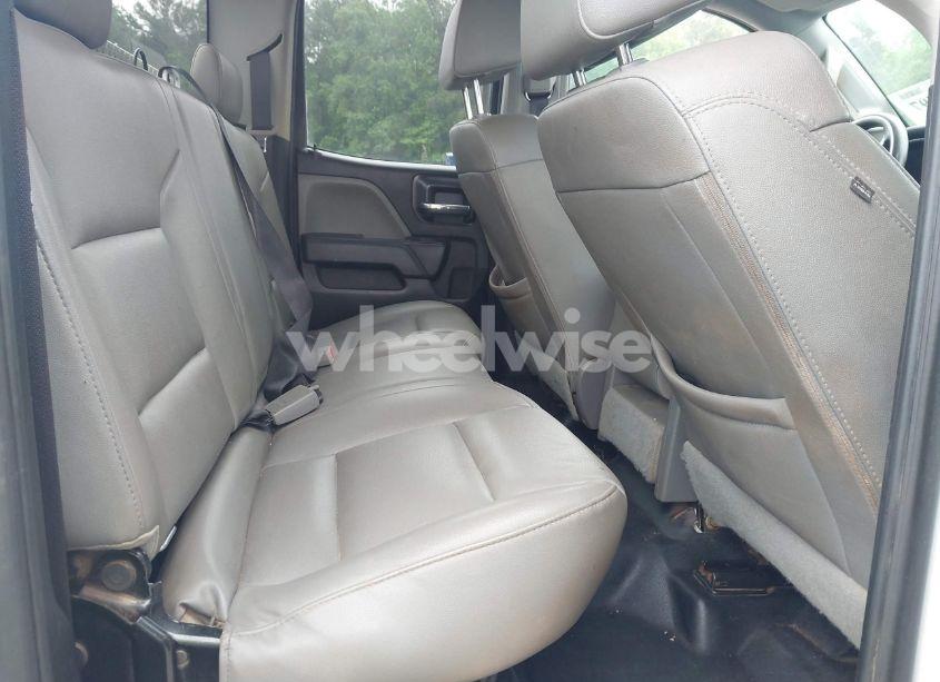 Photo 8 of 2019 Chevrolet Silverado 2500HD WT (VIN 2GC2CREG2K1226543)