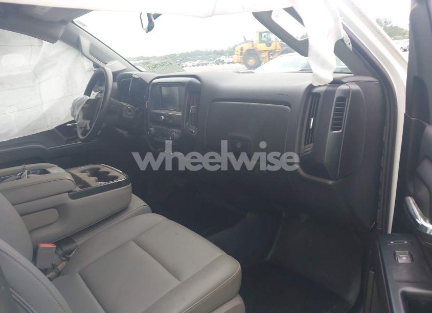 Photo 5 of 2019 Chevrolet Silverado 2500HD WT (VIN 2GC2CREG3K1153442)