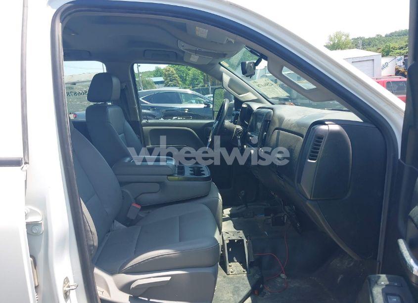 Photo 5 of 2019 Chevrolet Silverado 2500HD WT (VIN 2GC2KREG0K1220243)