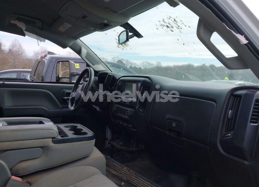 Photo 5 of 2019 Chevrolet Silverado 2500HD WT (VIN 2GC2KREG2K1245015)