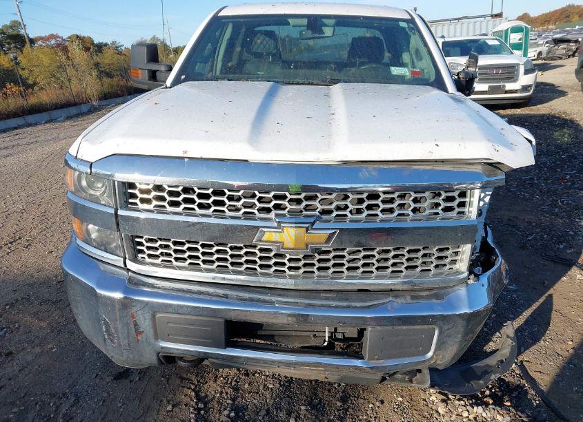 Photo 12 of 2019 Chevrolet Silverado 2500HD WT (VIN 2GC2KREG3K1143884)