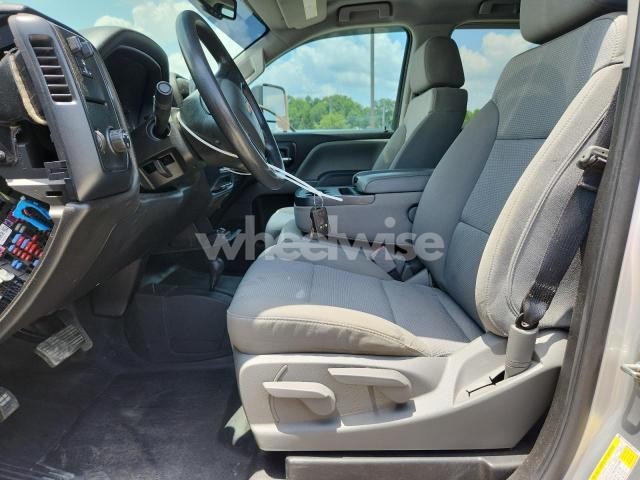 Photo 11 of 2019 CHEVROLET SILVERADO K2500 HEAVY DUTY (VIN 2GC2KREG4K1125667)