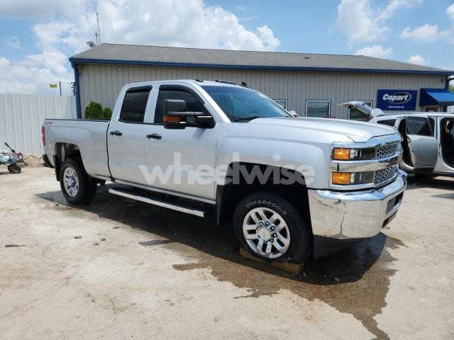 Photo 9 of 2019 CHEVROLET SILVERADO K2500 HEAVY DUTY (VIN 2GC2KREG4K1125667)