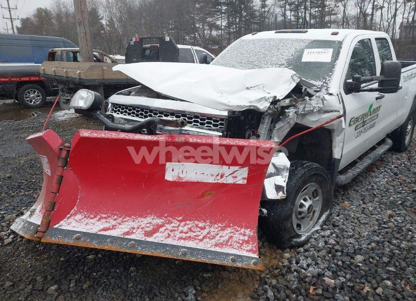 Photo 6 of 2019 Chevrolet Silverado 2500HD WT (VIN 2GC2KREG5K1244375)