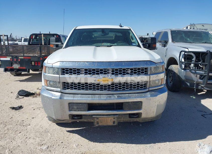 Photo 11 of 2019 Chevrolet Silverado 2500HD WT (VIN 2GC2KREG6K1151901)