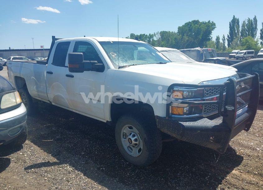 2019 Chevrolet Silverado 2500HD WT (VIN 2GC2KREG7K1168996) main photo