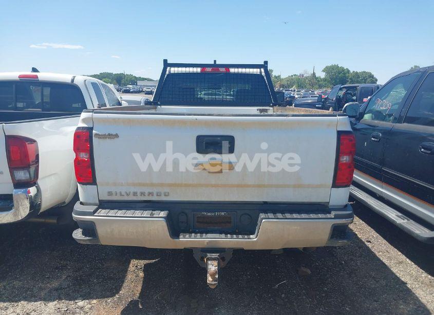 Photo 16 of 2019 Chevrolet Silverado 2500HD WT (VIN 2GC2KREG7K1168996)