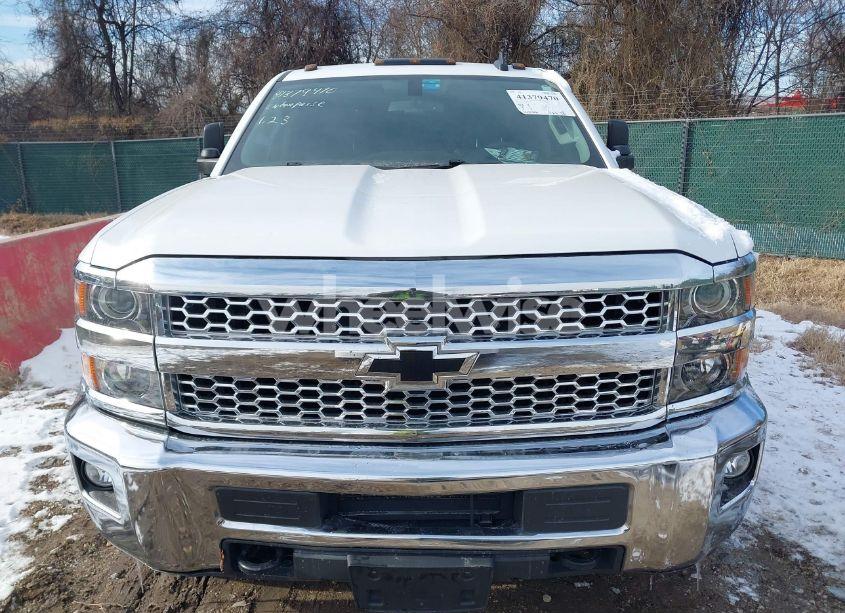 Photo 12 of 2019 Chevrolet Silverado 2500HD WT (VIN 2GC2KREG8K1172524)