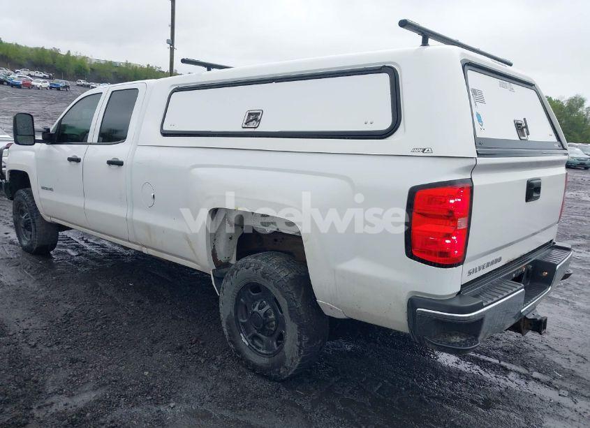 Photo 3 of 2019 Chevrolet Silverado 2500HD WT (VIN 2GC2KREG8K1223889)