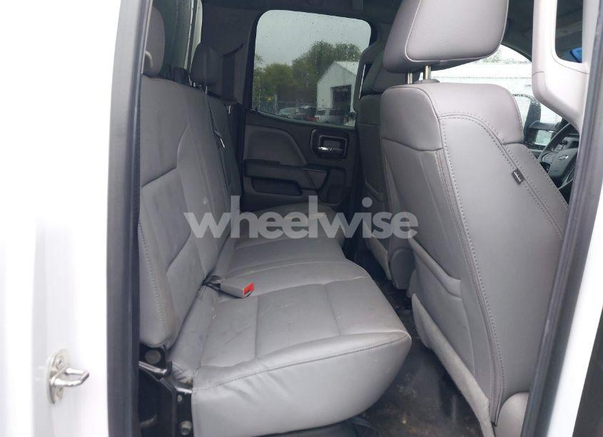 Photo 8 of 2019 Chevrolet Silverado 2500HD WT (VIN 2GC2KREG8K1223889)