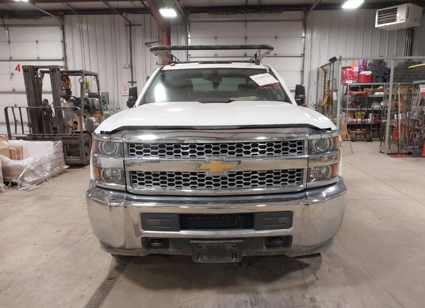 Photo 12 of 2019 Chevrolet Silverado 2500HD WT (VIN 2GC2KREGXK1151450)