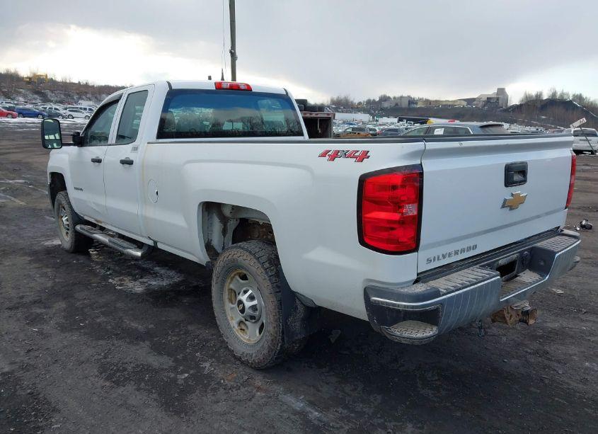 Photo 3 of 2019 Chevrolet Silverado 2500HD WT (VIN 2GC2KREGXK1226079)