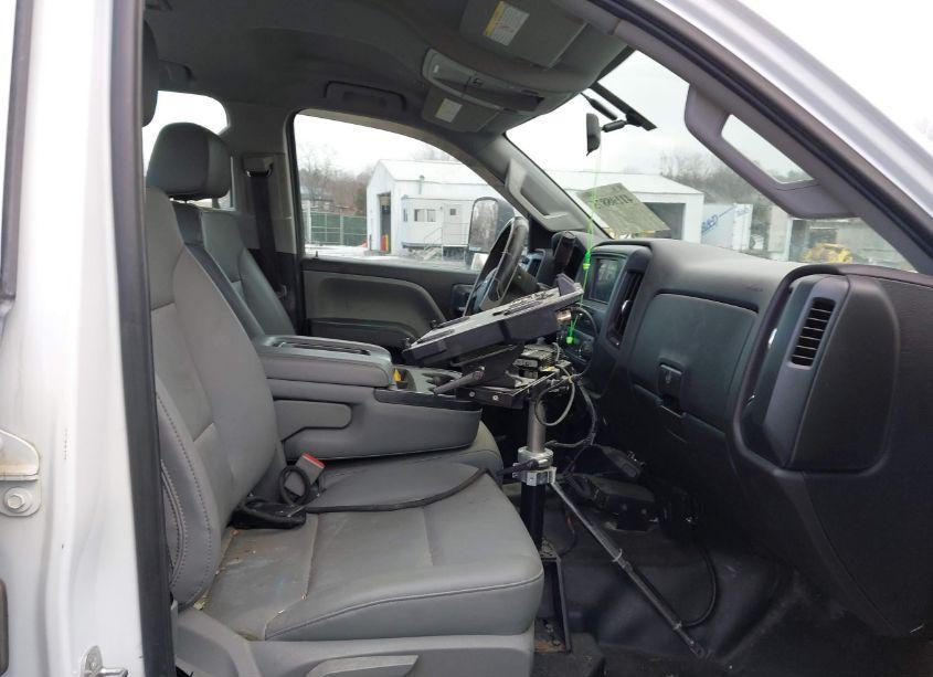 Photo 5 of 2019 Chevrolet Silverado 2500HD WT (VIN 2GC2KREGXK1226079)