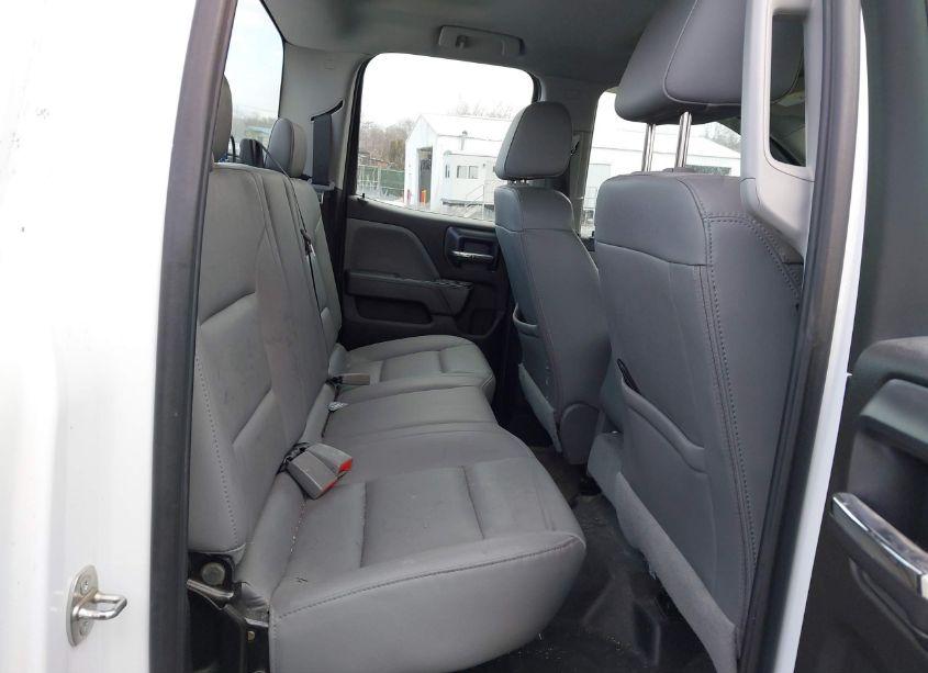 Photo 8 of 2019 Chevrolet Silverado 2500HD WT (VIN 2GC2KREGXK1226079)