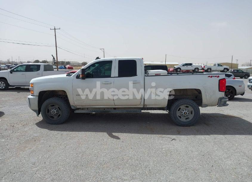 Photo 14 of 2019 Chevrolet Silverado 2500HD LT (VIN 2GC2KSEG0K1159905)