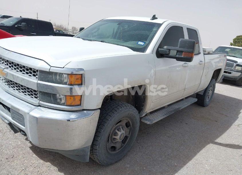 Photo 6 of 2019 Chevrolet Silverado 2500HD LT (VIN 2GC2KSEG0K1159905)
