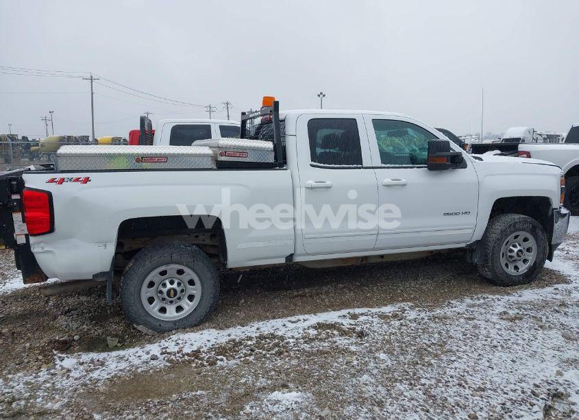 Photo 12 of 2019 Chevrolet Silverado 2500HD LT (VIN 2GC2KSEG6K1165191)
