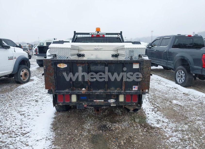 Photo 15 of 2019 Chevrolet Silverado 2500HD LT (VIN 2GC2KSEG6K1165191)