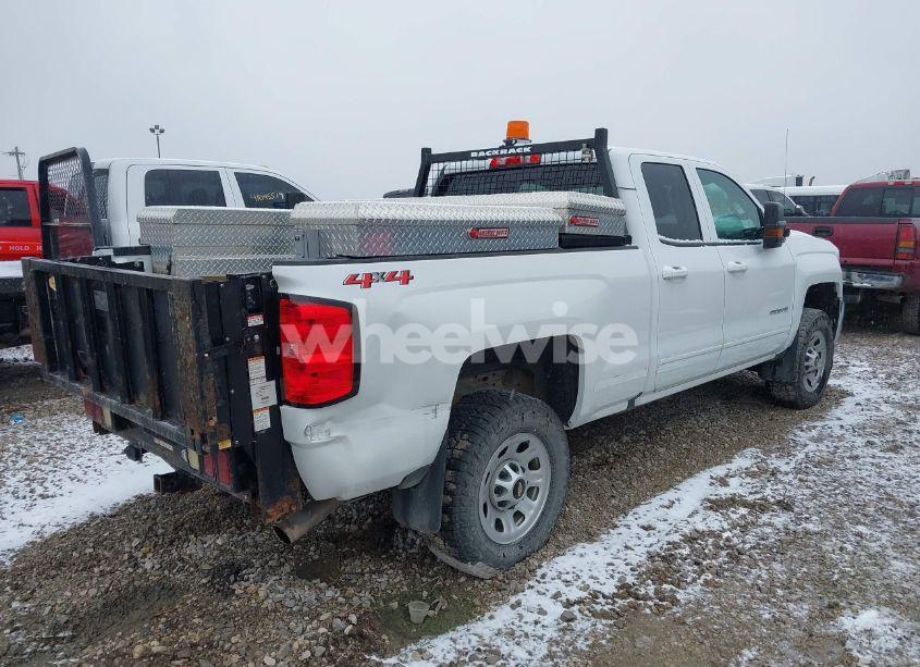 Photo 4 of 2019 Chevrolet Silverado 2500HD LT (VIN 2GC2KSEG6K1165191)