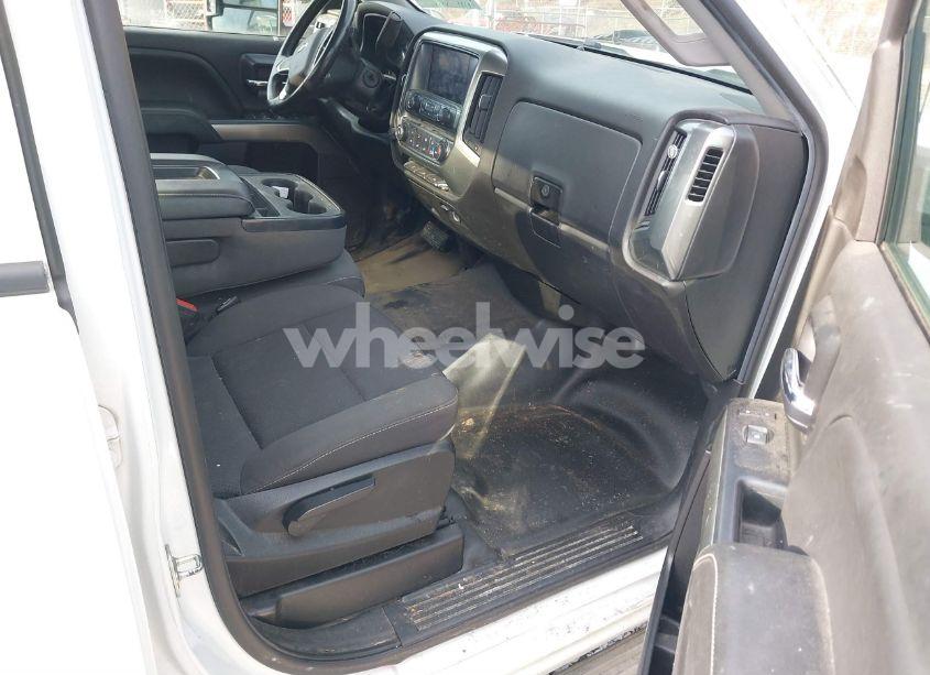 Photo 5 of 2019 Chevrolet Silverado 2500HD LT (VIN 2GC2KSEG8K1170103)