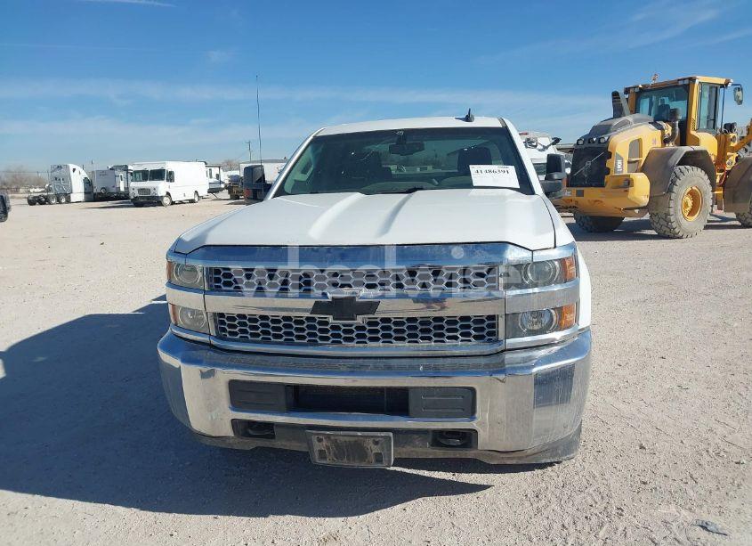 Photo 12 of 2019 Chevrolet Silverado 2500HD LT (VIN 2GC2KSEGXK1209967)