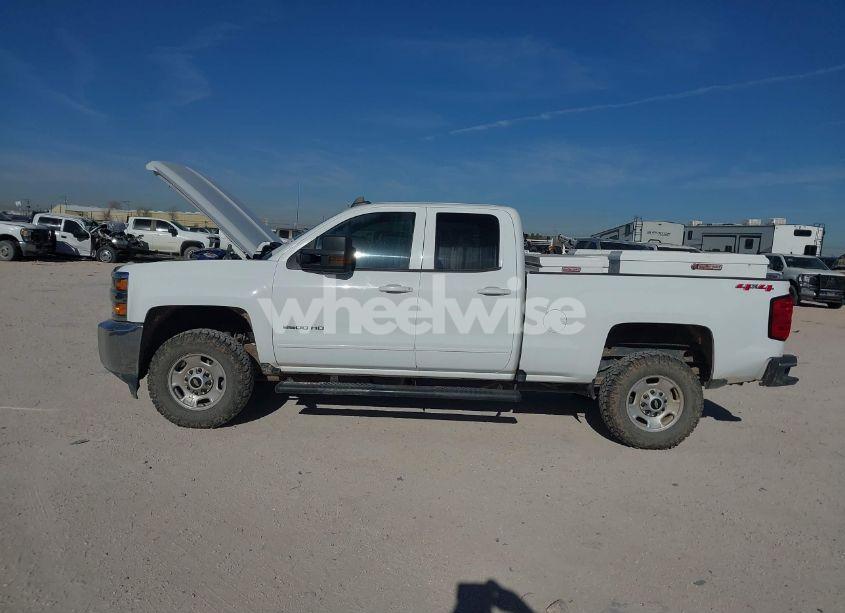 Photo 14 of 2019 Chevrolet Silverado 2500HD LT (VIN 2GC2KSEGXK1209967)