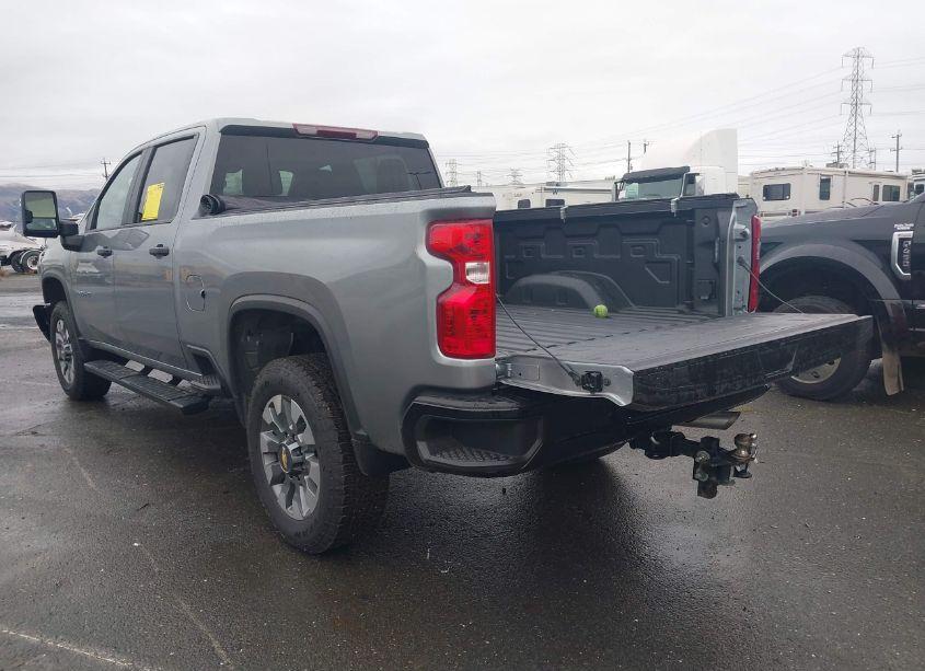 Photo 3 of 2025 Chevrolet Silverado 2500HD 4WD STANDARD BED CUSTOM (VIN 2GC4KME76S1120112)