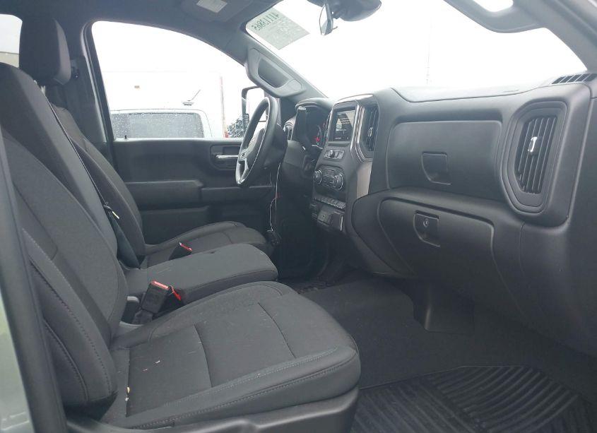 Photo 7 of 2025 Chevrolet Silverado 2500HD 4WD STANDARD BED CUSTOM (VIN 2GC4KME76S1120112)