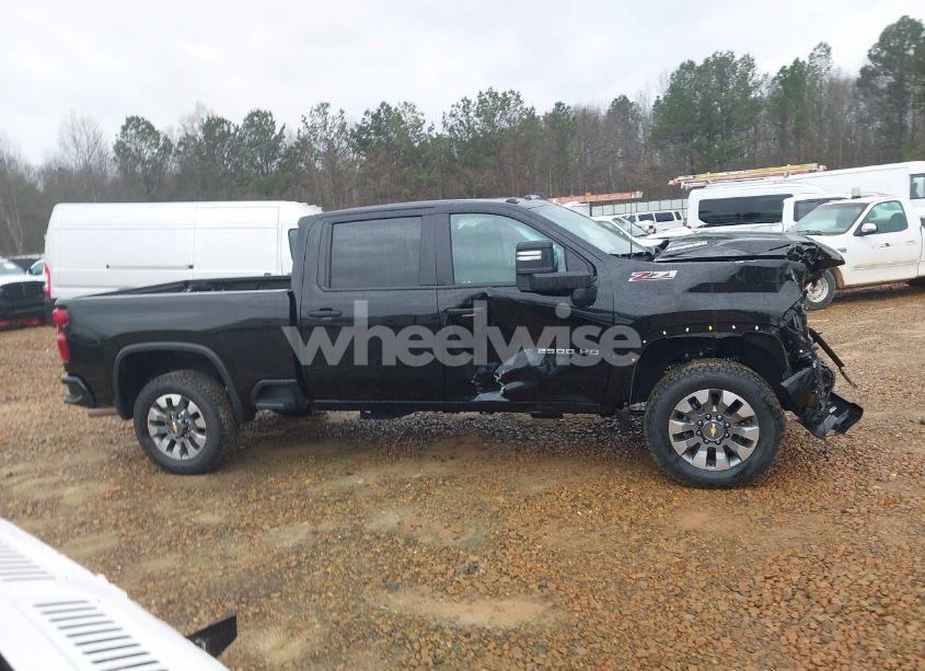 Photo 13 of 2025 Chevrolet Silverado 2500HD 4WD STANDARD BED CUSTOM (VIN 2GC4KMEY3S1123350)
